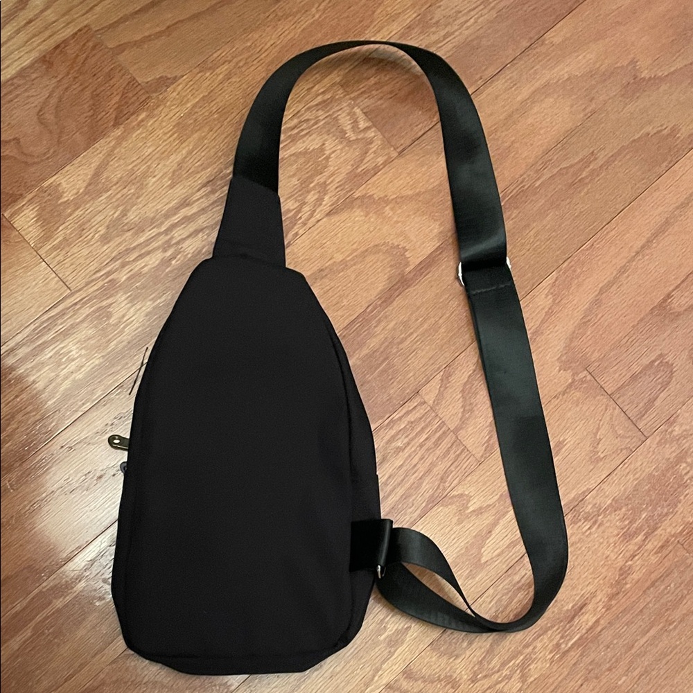 Disney Stylish Black Sling Bag - Picture 4 of 4
